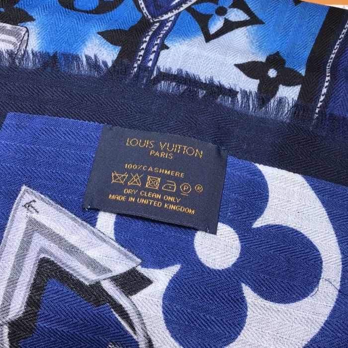 Louis Vuitton Scarf LV00101